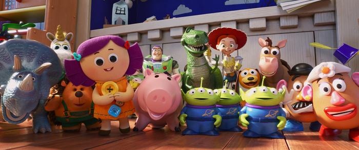 Zabawki znowu ożyły i wpakowały się w tarapaty! „Toy Story 4” – recenzja filmu na DVD