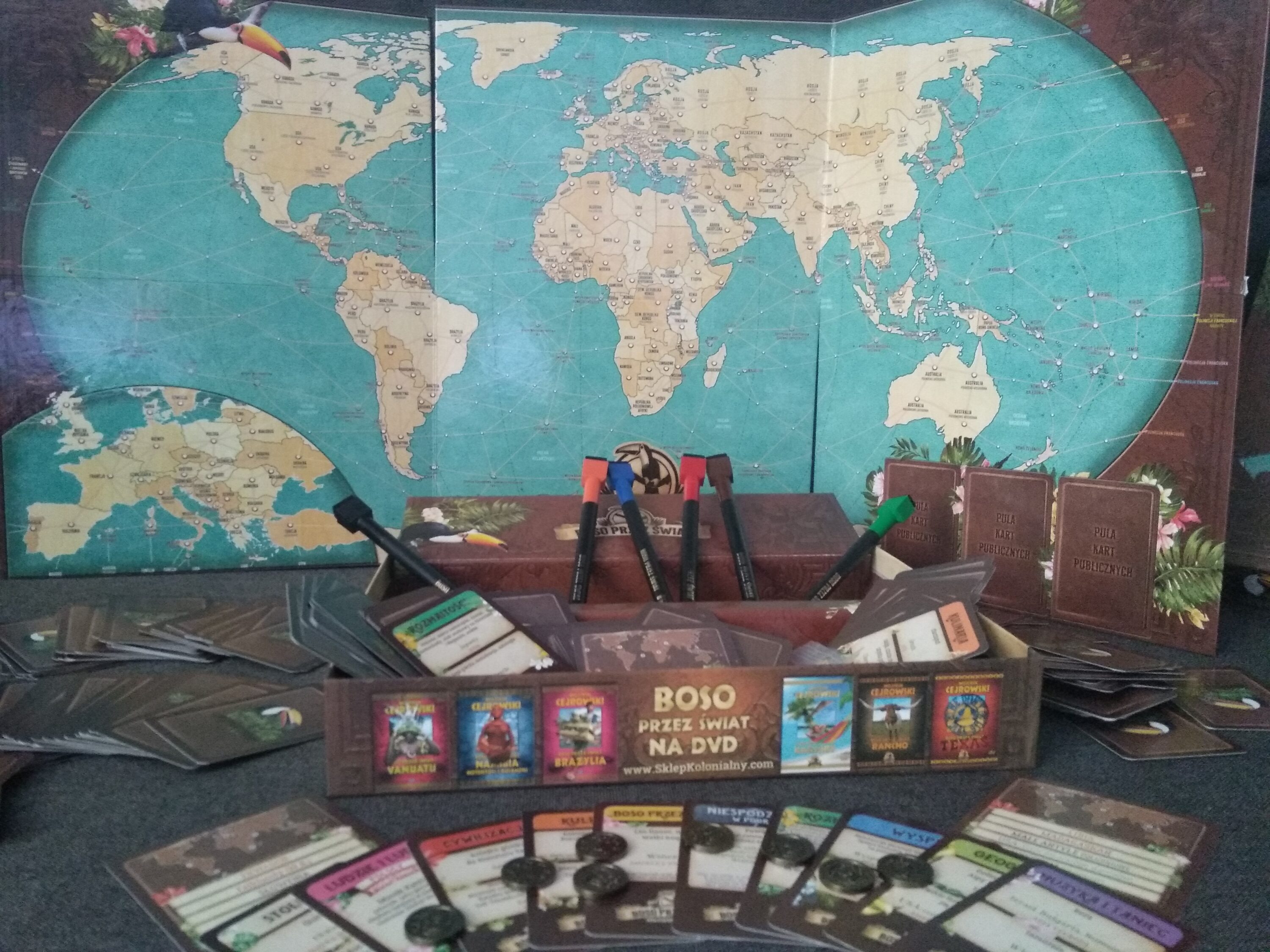 Mazakiem po mapie. „Boso przez świat” – recenzja gry planszowej