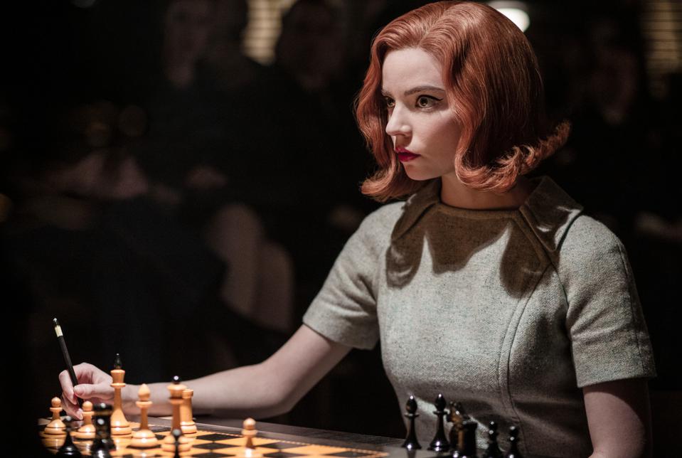 Obłąkańczy szach-mat „Gambit królowej” — recenzja serialu