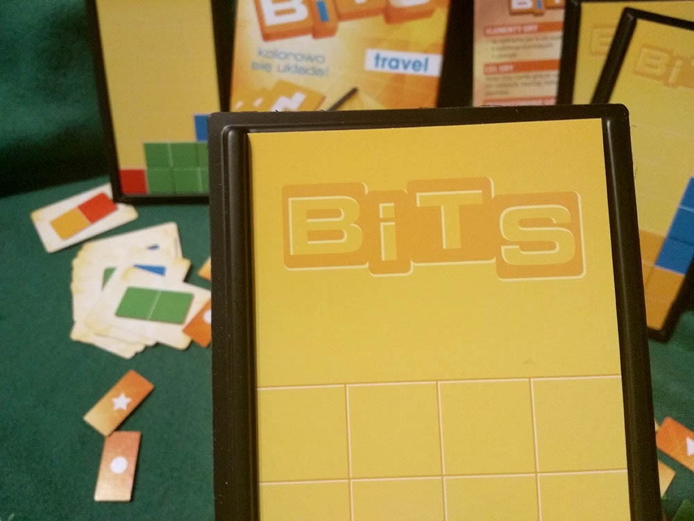 Tetris w kieszonkowej wersji wchodzi na salony. „Bits” - recenzja gry